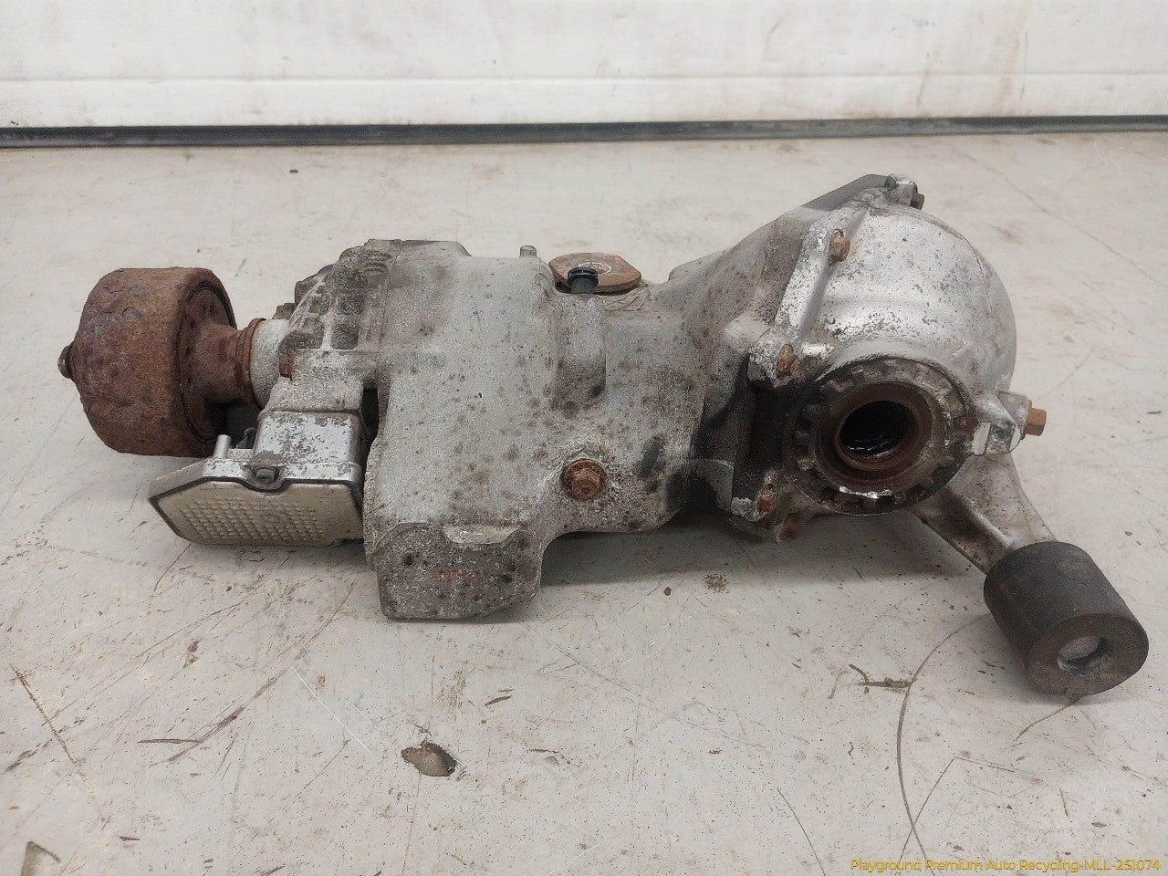 Volvo XC70 Rear Differential Carrier