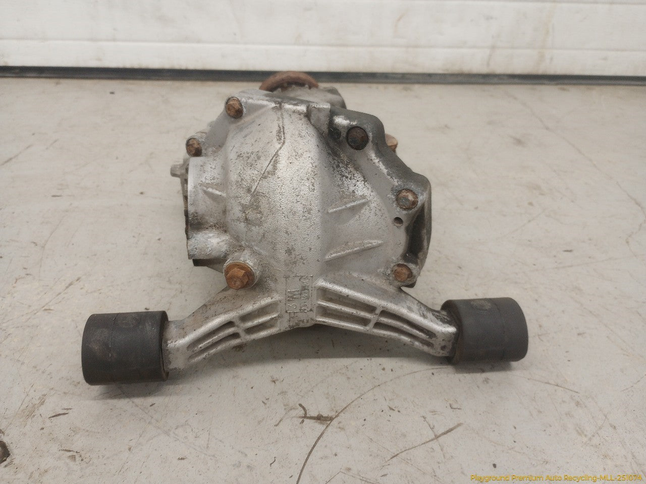 Volvo XC70 Rear Differential Carrier