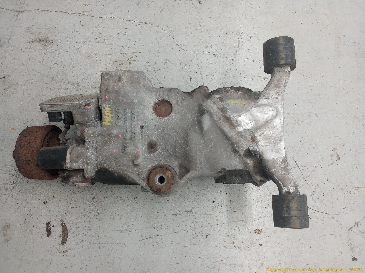 Volvo XC70 Rear Differential Carrier