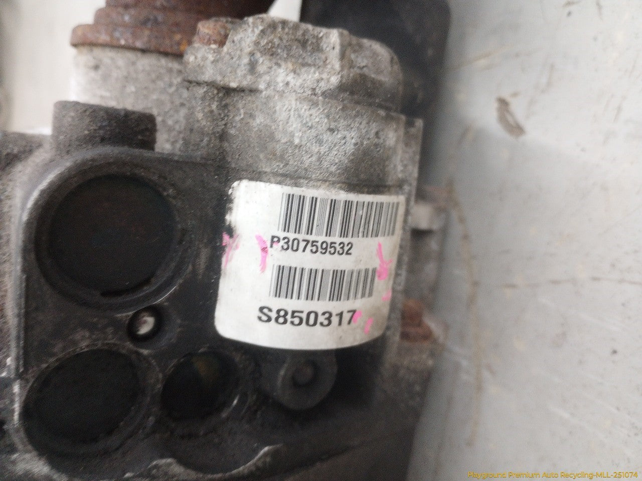 Volvo XC70 Rear Differential Carrier