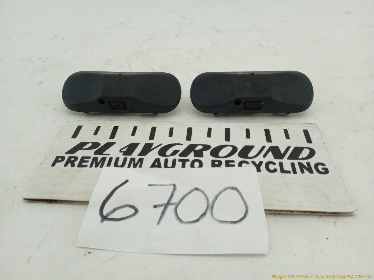Volkswagen Beetle Pair Of Windshield Washer Nozzles