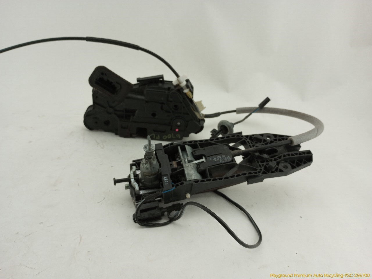 Volkswagen Beetle Driver Left Front Door Lock Actuator - 0