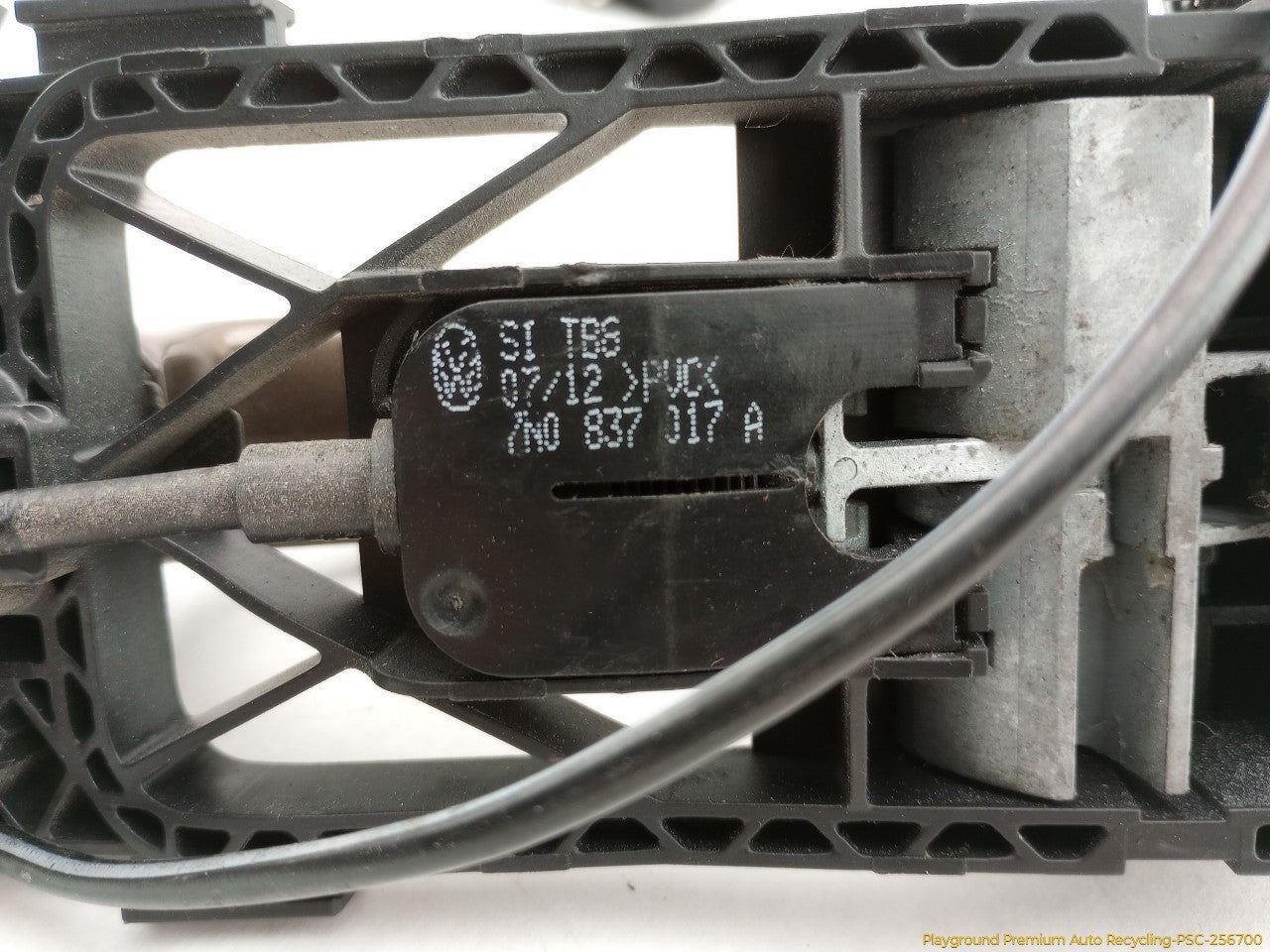 Volkswagen Beetle Driver Left Front Door Lock Actuator
