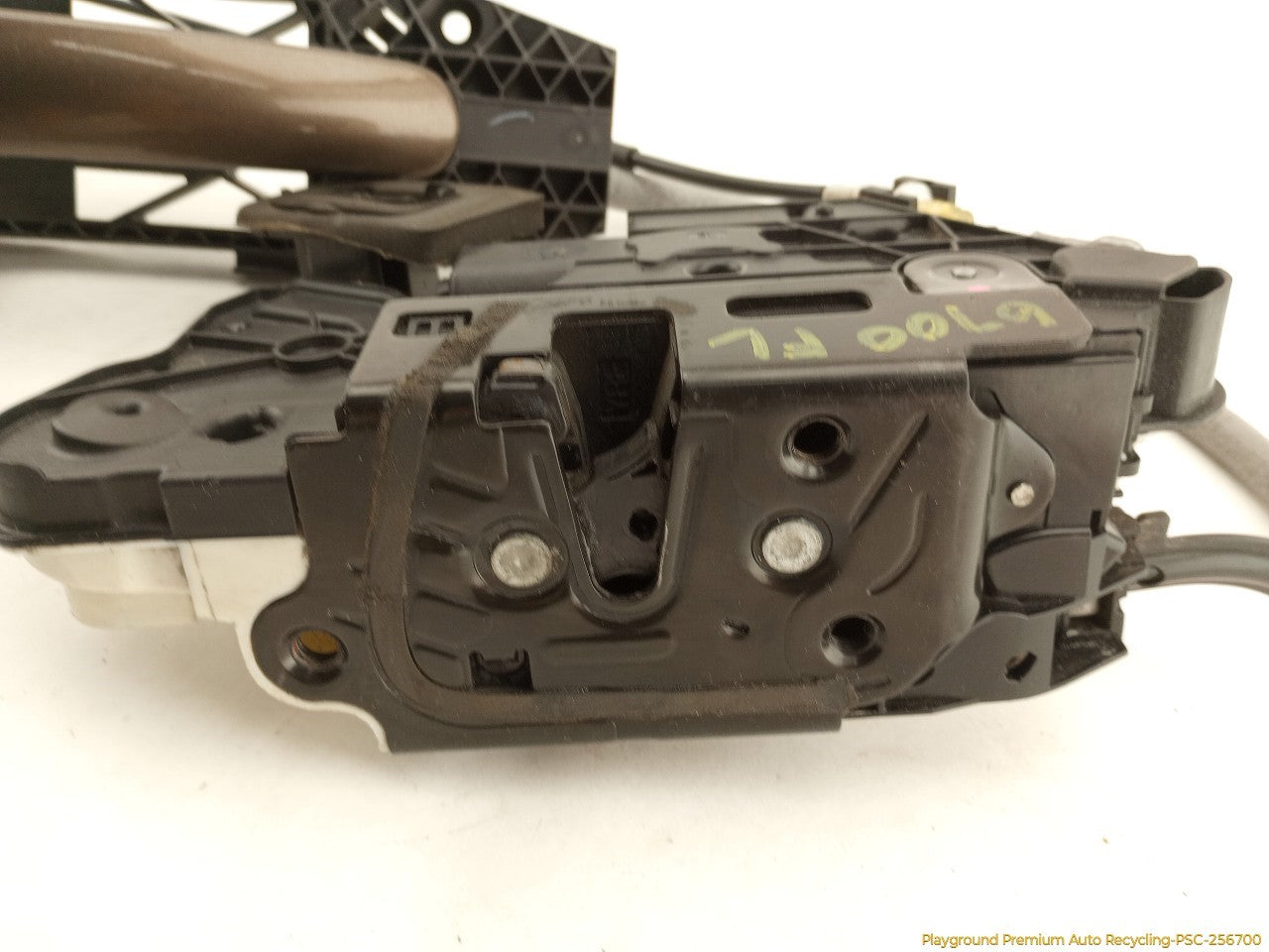 Volkswagen Beetle Driver Left Front Door Lock Actuator