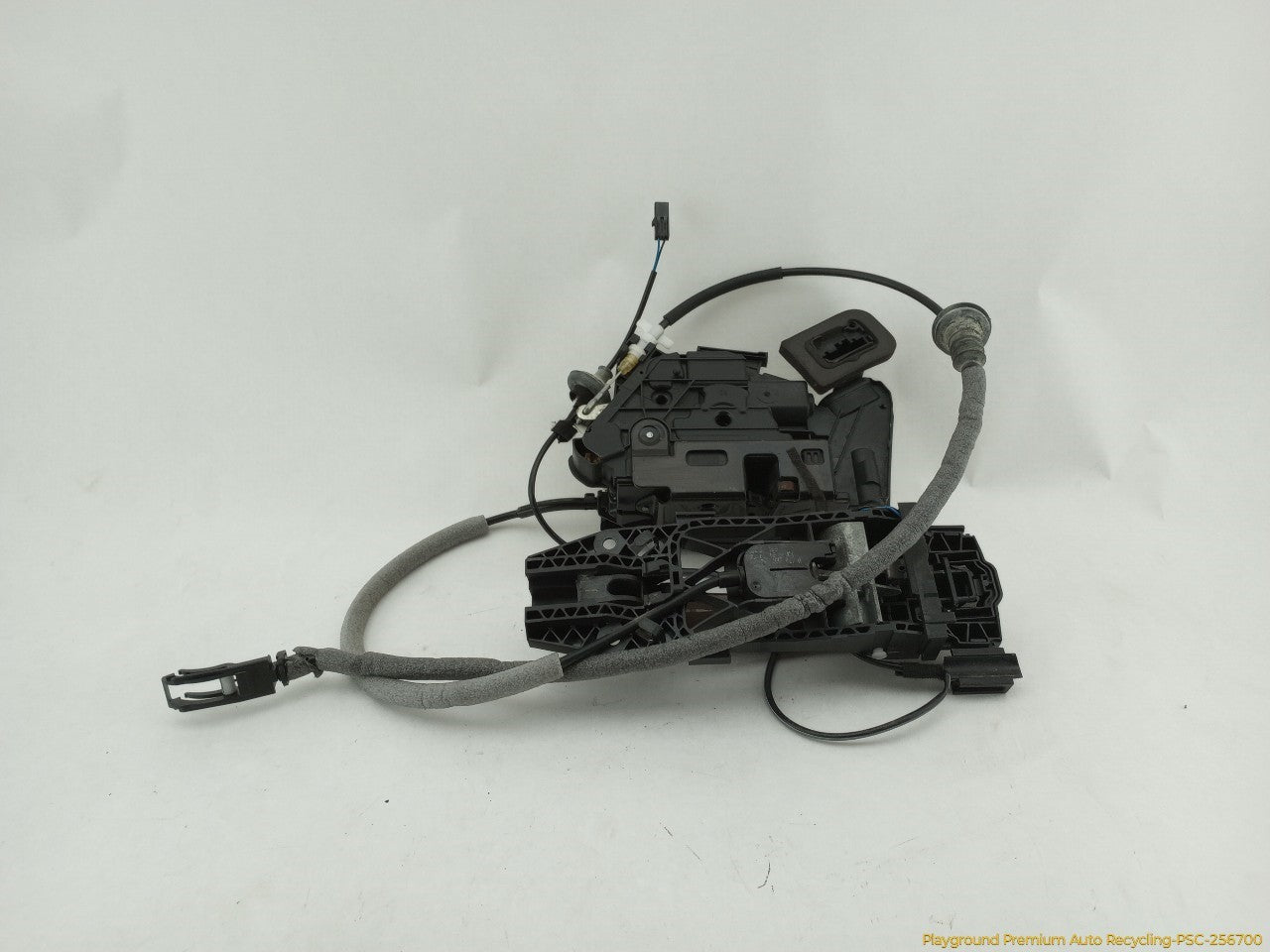 Volkswagen Beetle Passenger Right Front Door Lock Actuator - 0