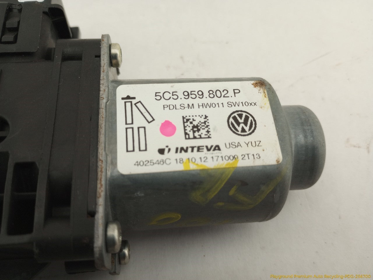 Volkswagen Beetle Passenger Right Front Power Window Motor