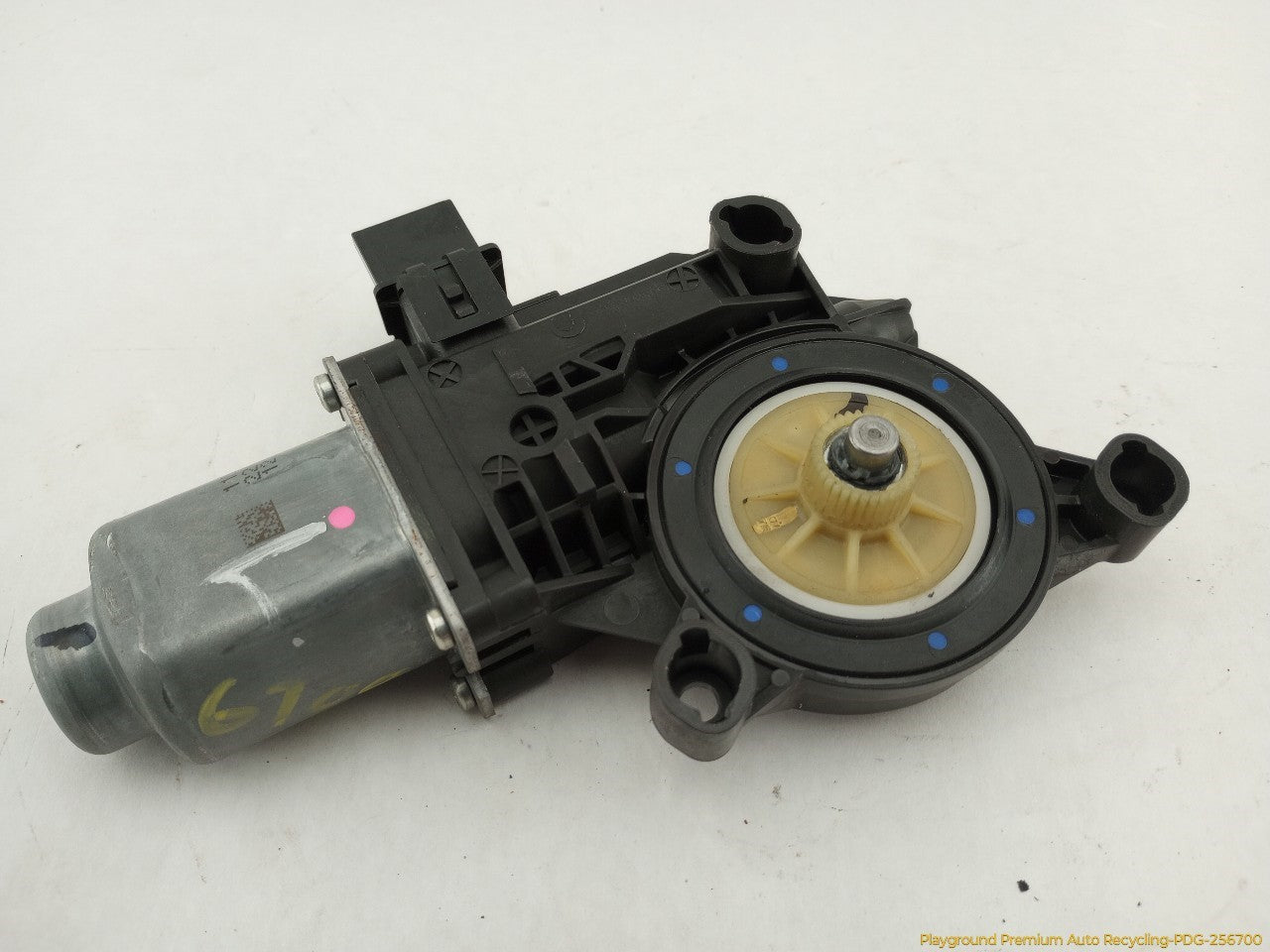 Volkswagen Beetle Passenger Right Front Power Window Motor