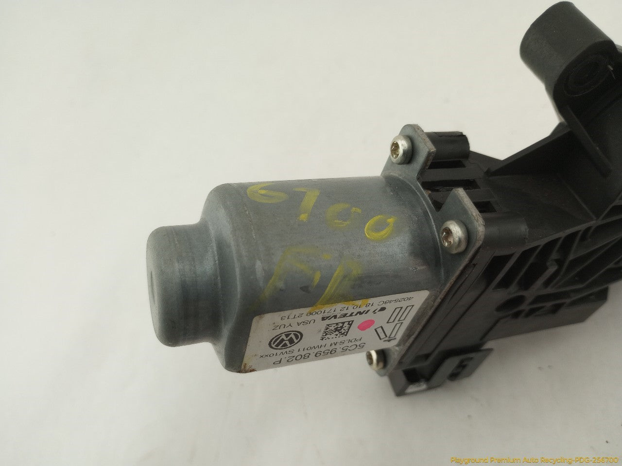 Volkswagen Beetle Passenger Right Front Power Window Motor