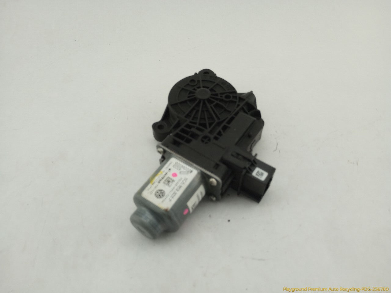 Volkswagen Beetle Passenger Right Front Power Window Motor