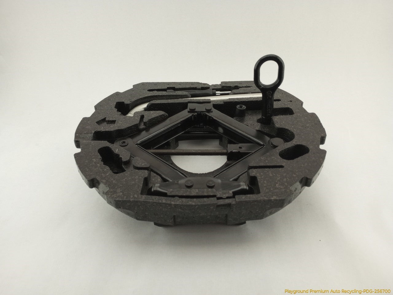 Volkswagen Beetle Vehicle Jack & Tools - 0