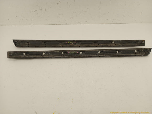 Volkswagen Beetle Pair Of Front Exterior Lower Door Trim