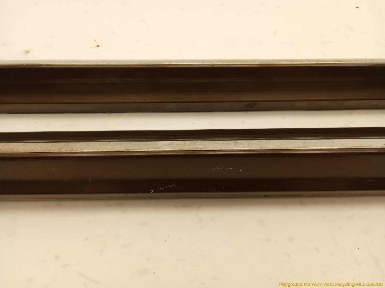 Volkswagen Beetle Pair Of Front Exterior Lower Door Trim
