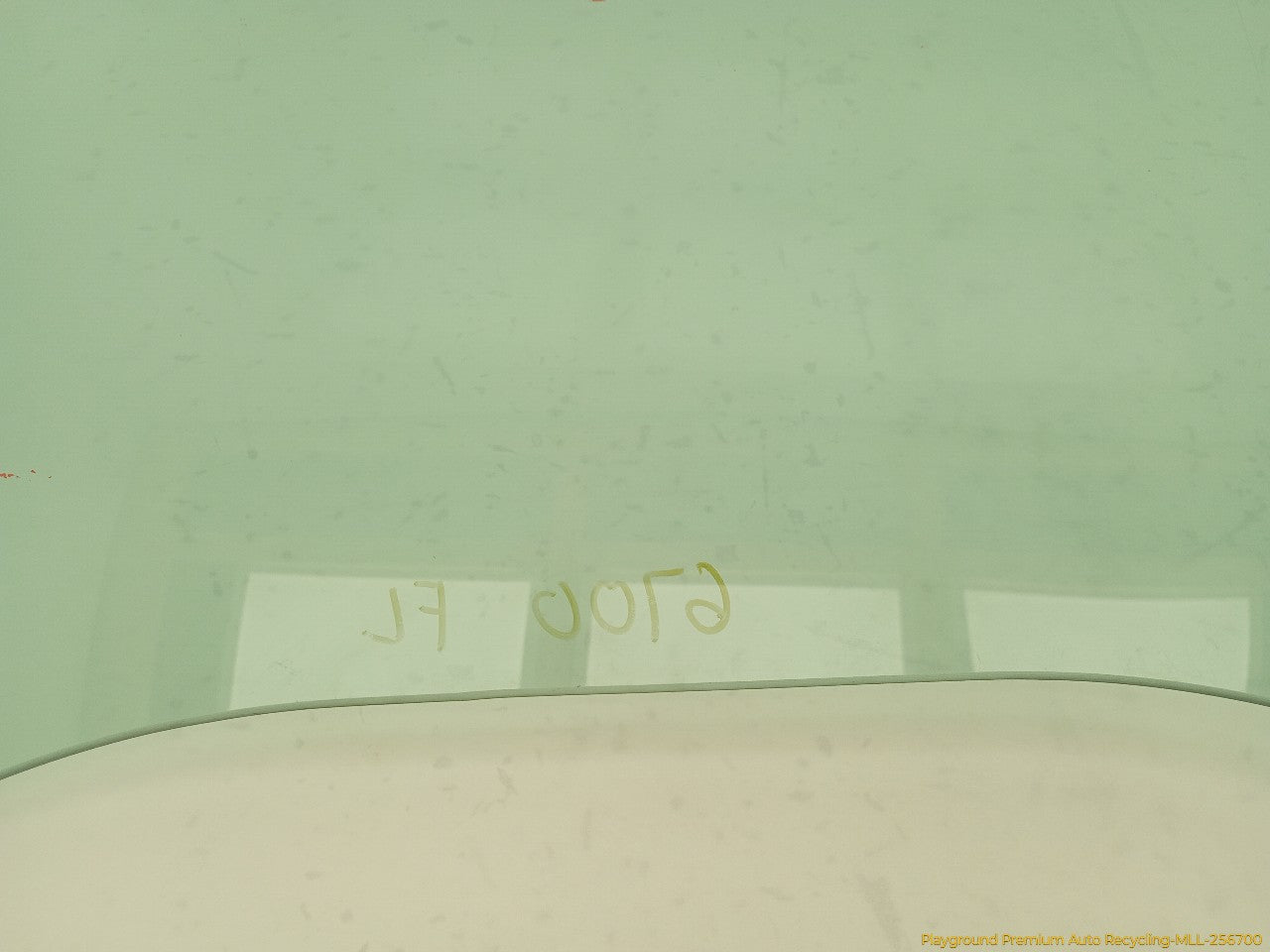 Volkswagen Beetle Driver Left Front Door Window Glass