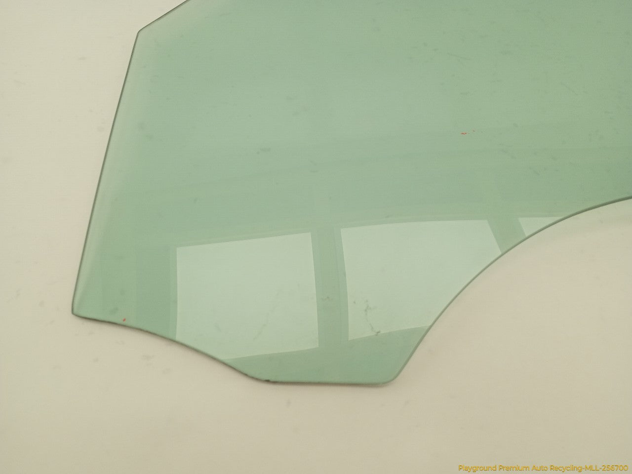 Volkswagen Beetle Driver Left Front Door Window Glass