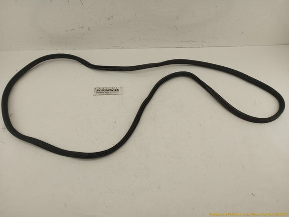 Volkswagen Beetle Trunk Lid Molding