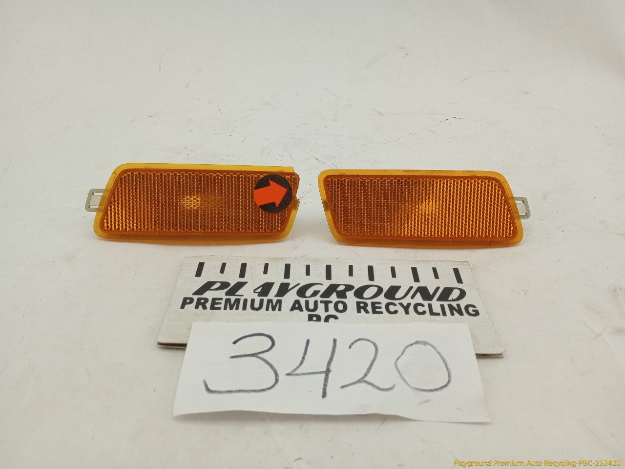 Audi A6 Pair Of Front Side Marker Reflectors