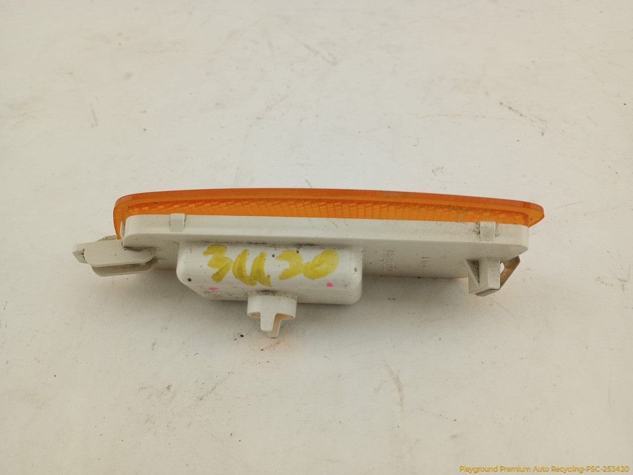 Audi A6 Pair Of Front Side Marker Reflectors
