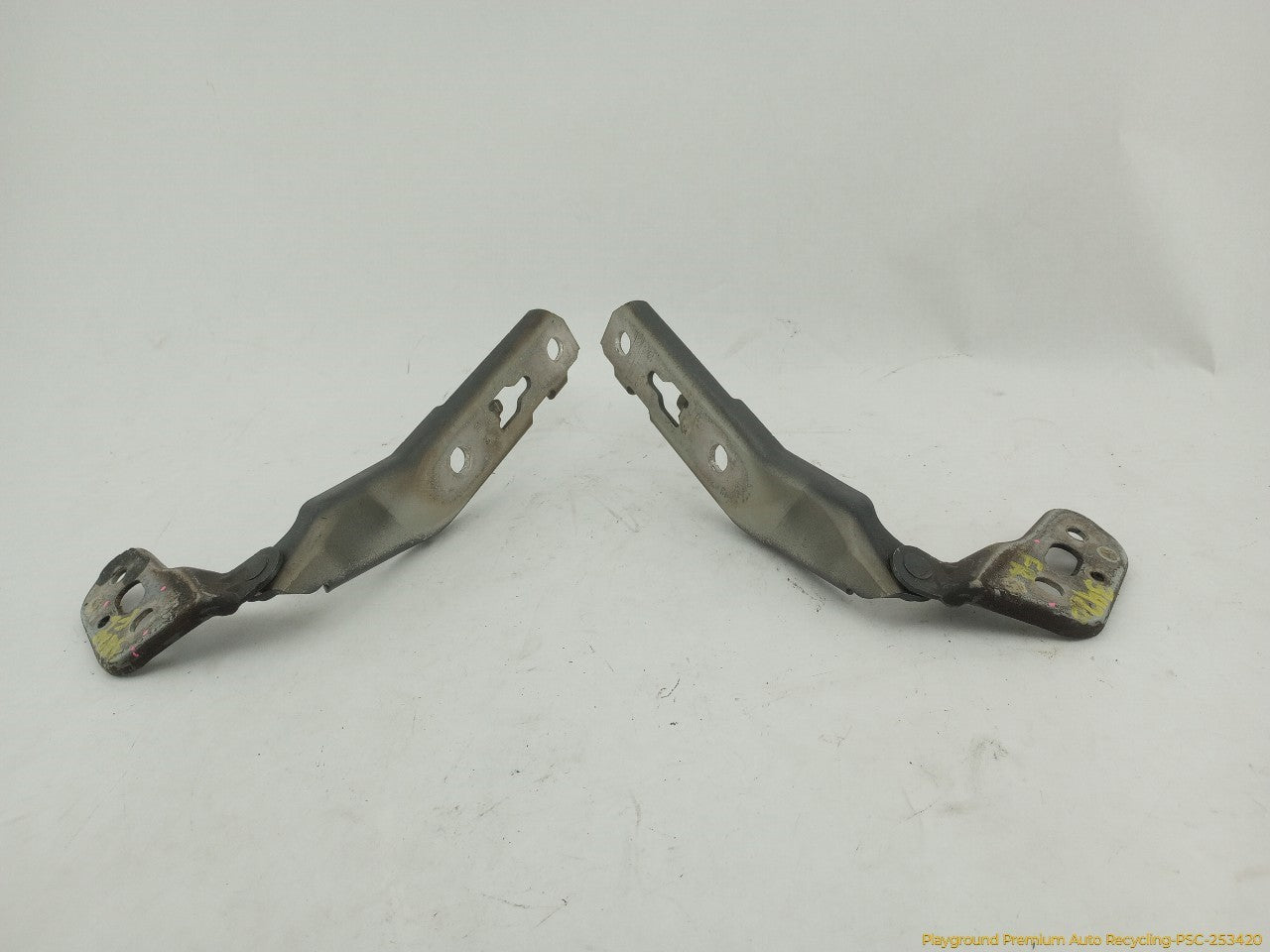 Audi A6 Pair Of Hood Hinges - 0