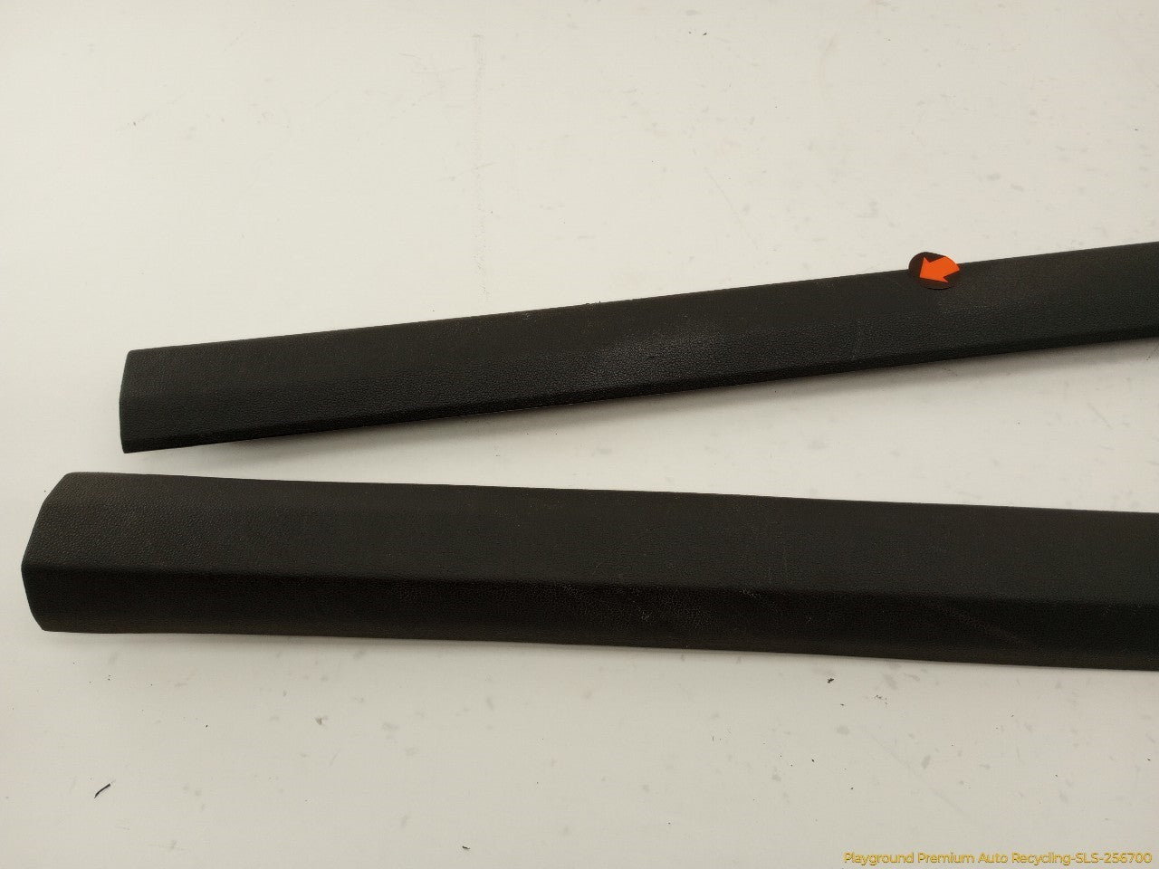 Volkswagen Beetle Pair Of Front Door Sill Scuff Plate Trim