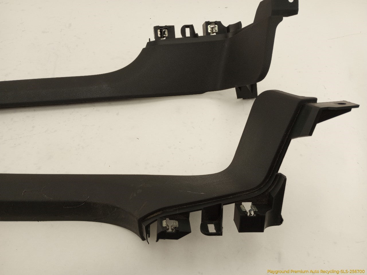 Volkswagen Beetle Pair Of Front Door Sill Scuff Plate Trim