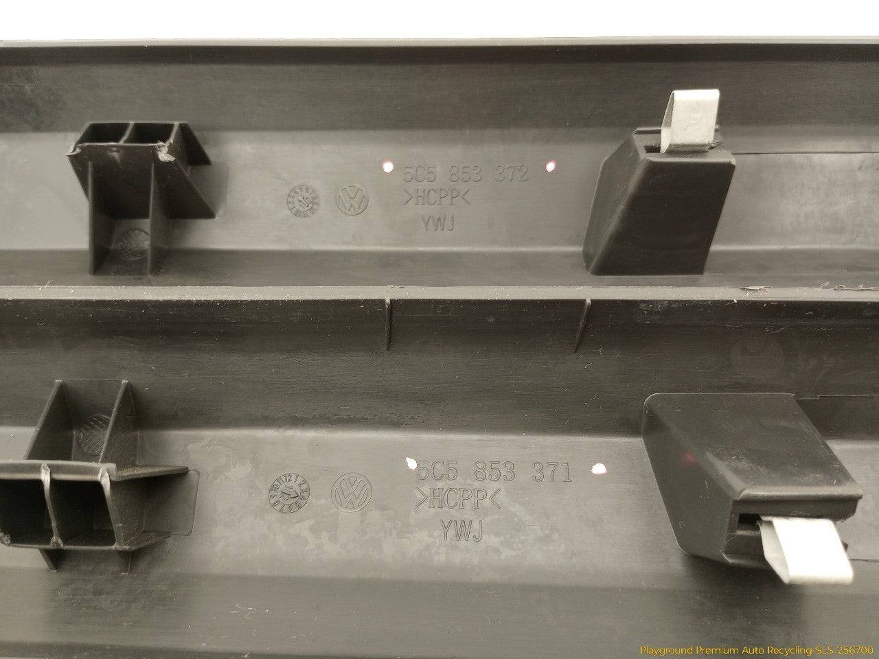 Volkswagen Beetle Pair Of Front Door Sill Scuff Plate Trim