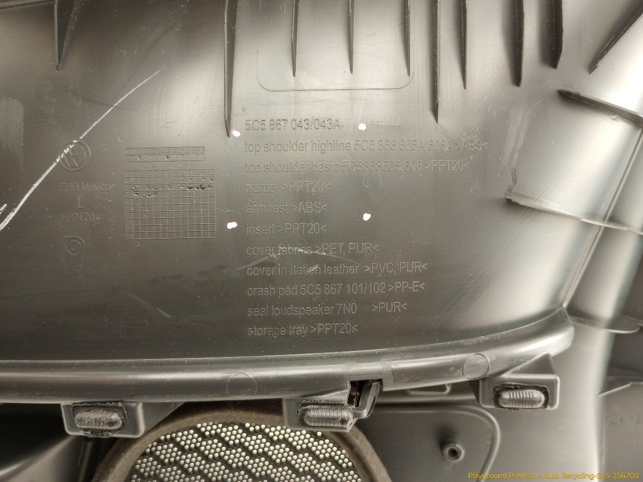 Volkswagen Beetle Driver Left Rear Quarter Trim