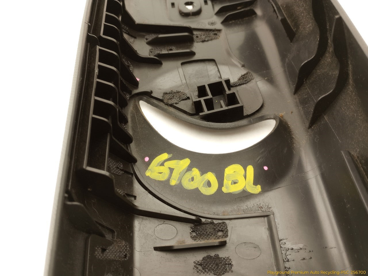 Volkswagen Beetle Pair Of Upper B Pillar Trim