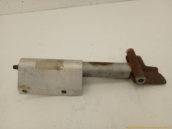 Audi A6 Pair Of Rear Bumper Shock Mounts