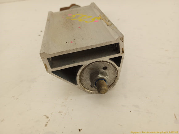 Audi A6 Pair Of Rear Bumper Shock Mounts