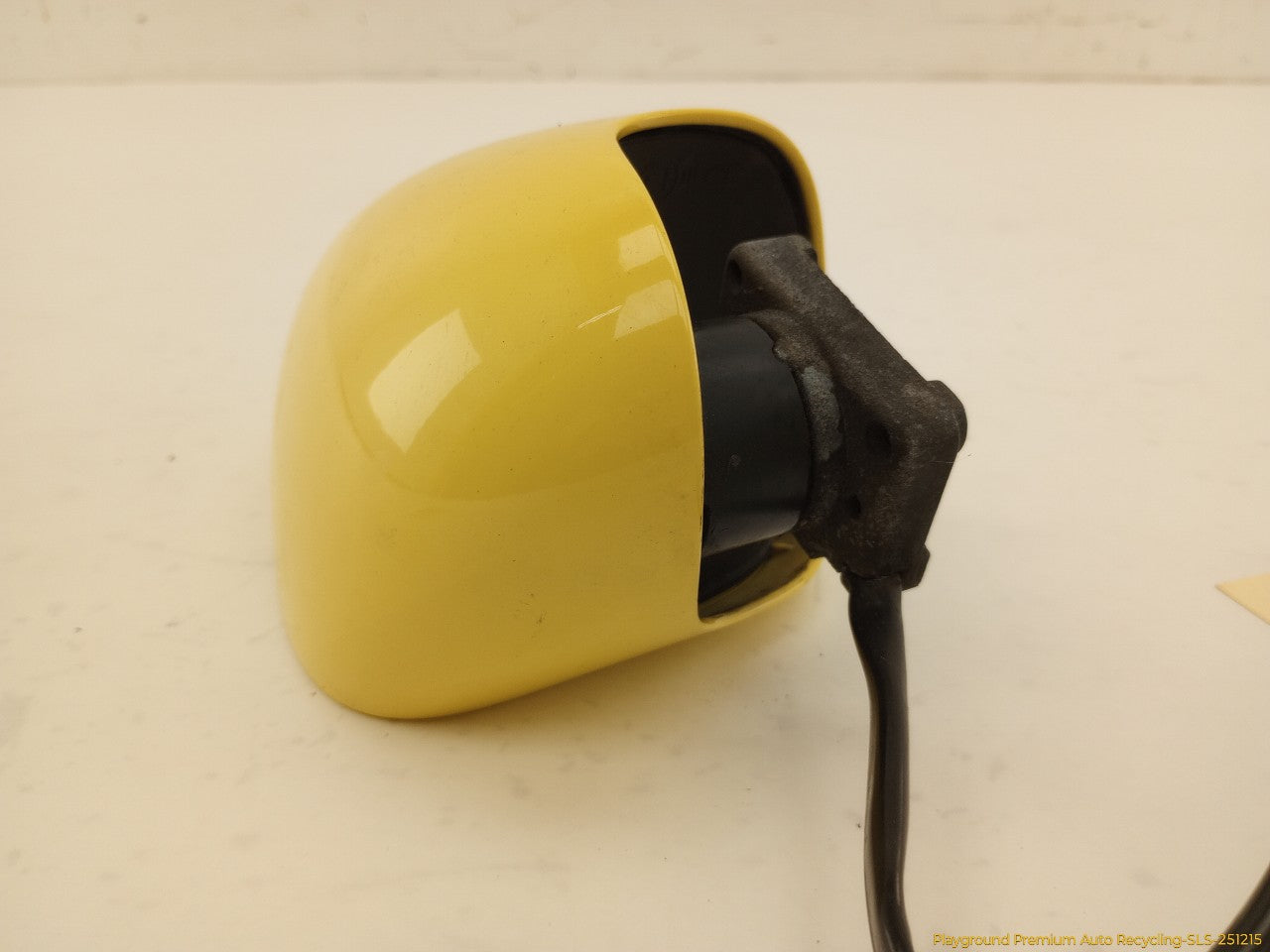 Volkswagen Beetle Driver Left Power Side View Mirror