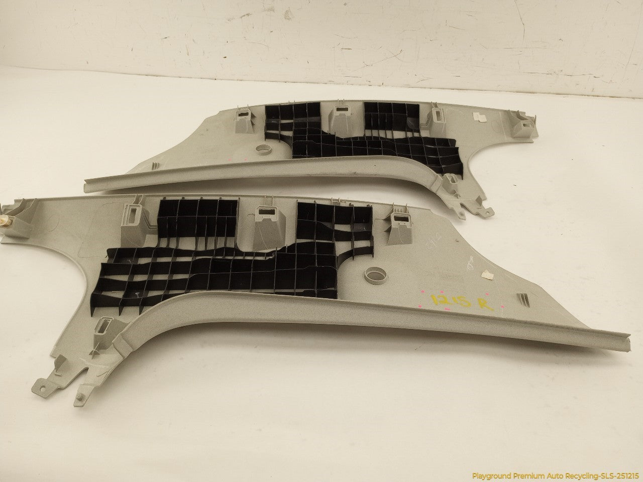 Volkswagen Beetle Pair Of C Pillar Trim