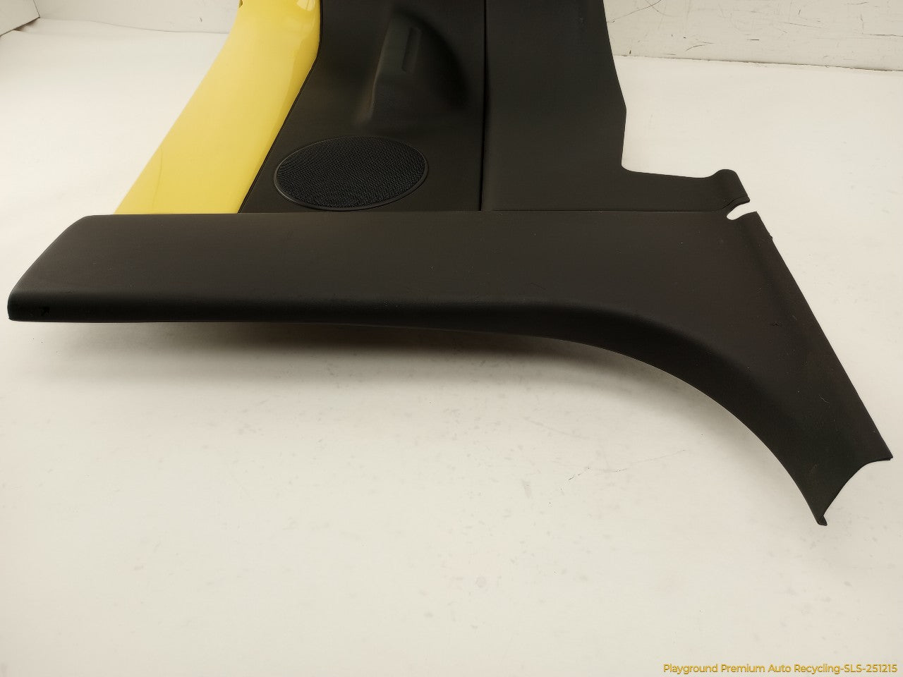 Volkswagen Beetle Passenger Right Rear Quarter Trim - 0