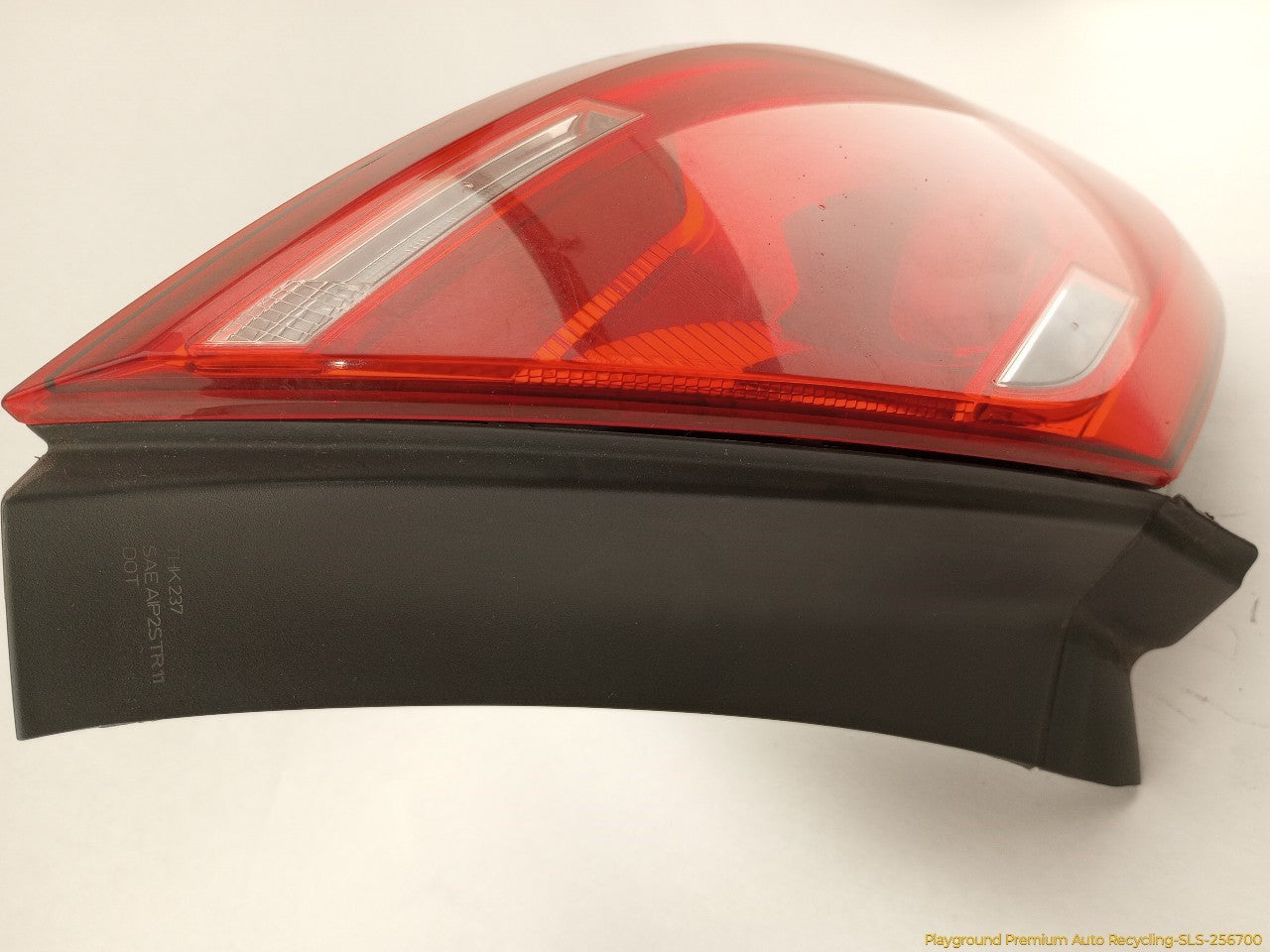 Volkswagen Beetle Driver Left Tail Lamp