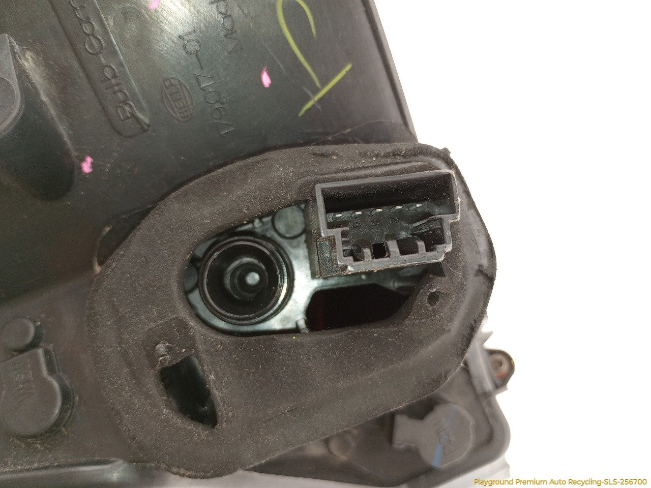 Volkswagen Beetle Driver Left Tail Lamp