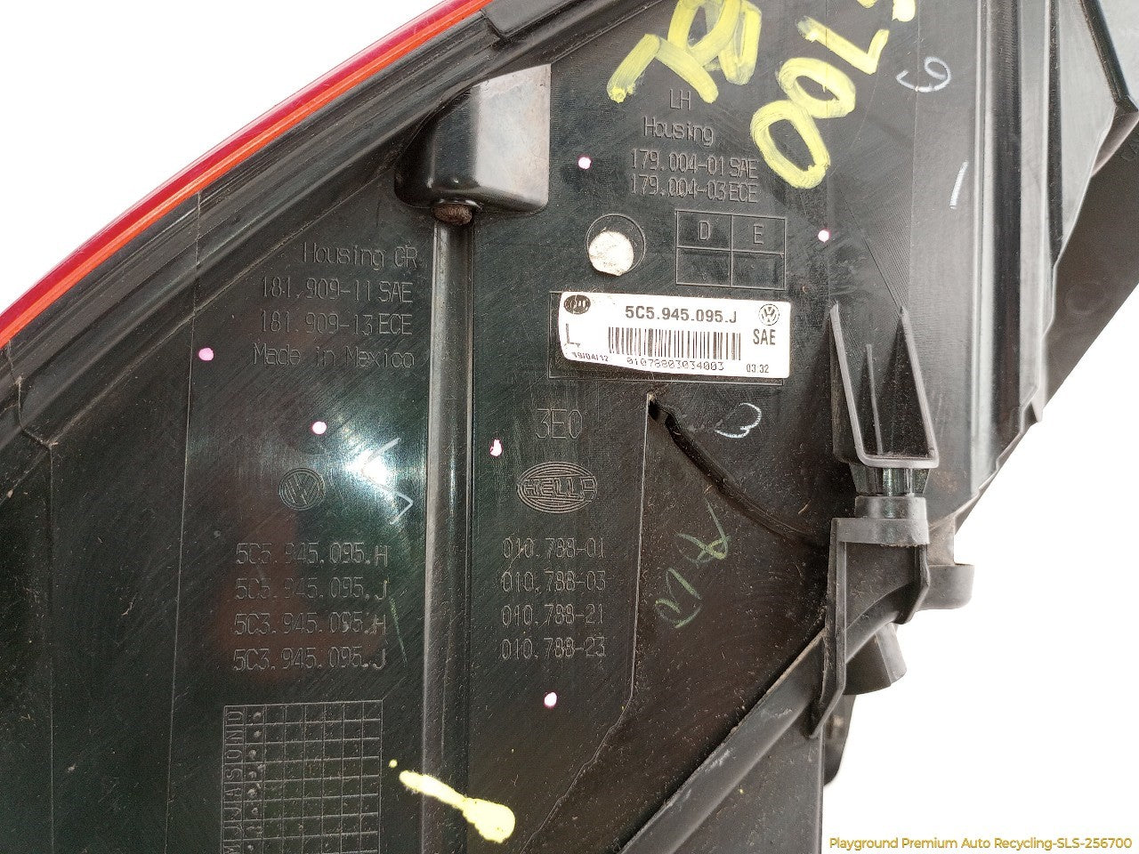 Volkswagen Beetle Driver Left Tail Lamp