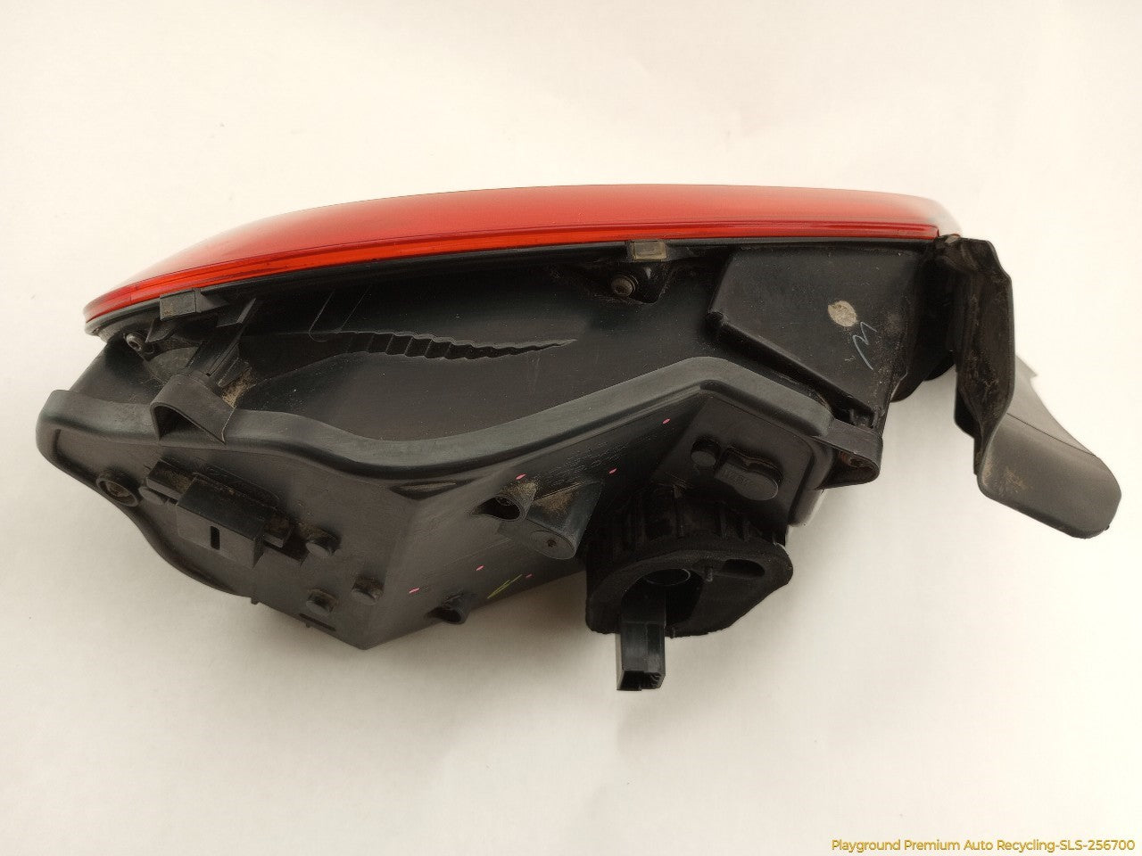 Volkswagen Beetle Passenger Right Tail Lamp