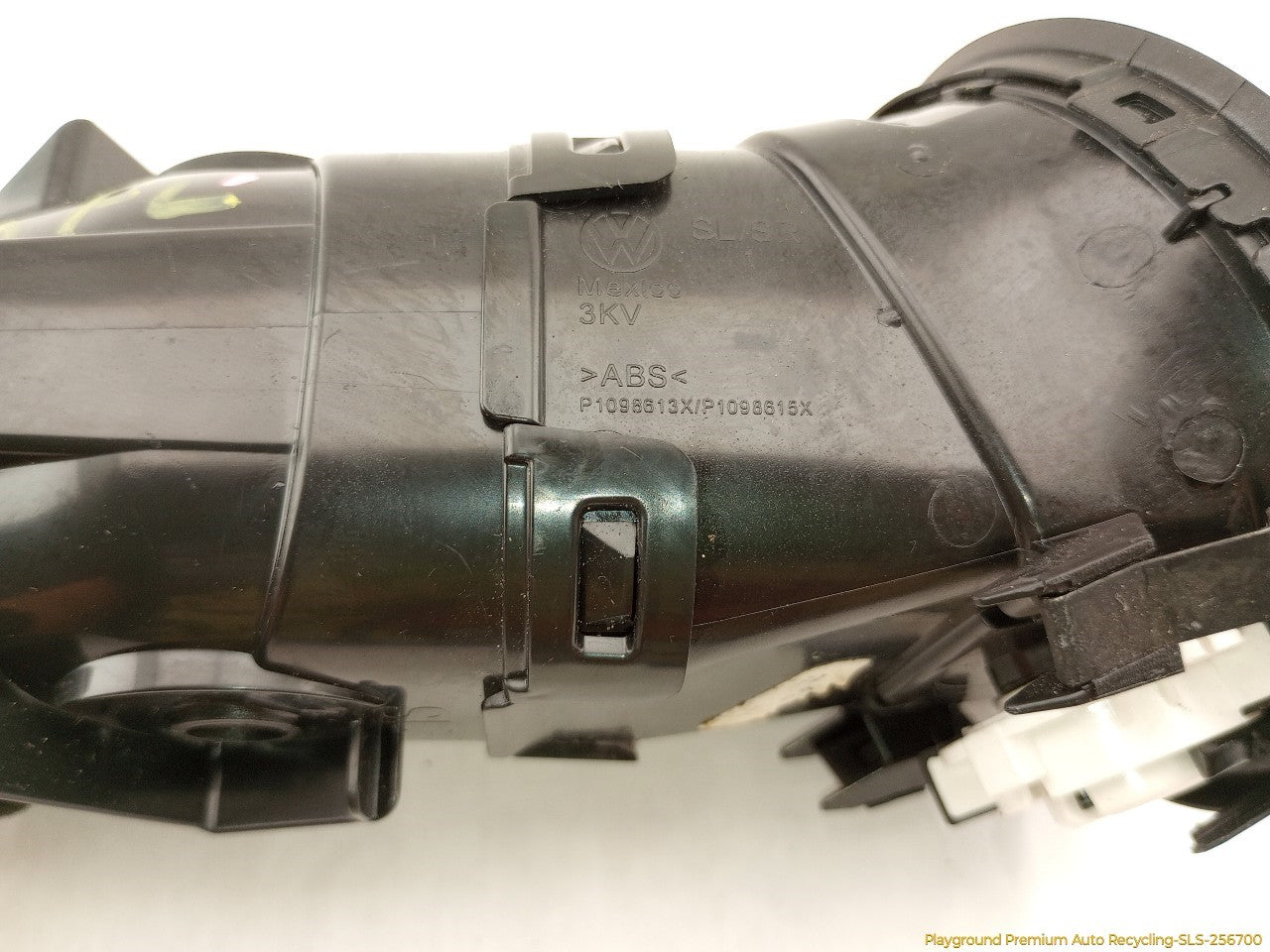 Volkswagen Beetle Driver Left Dashboard Air Vent