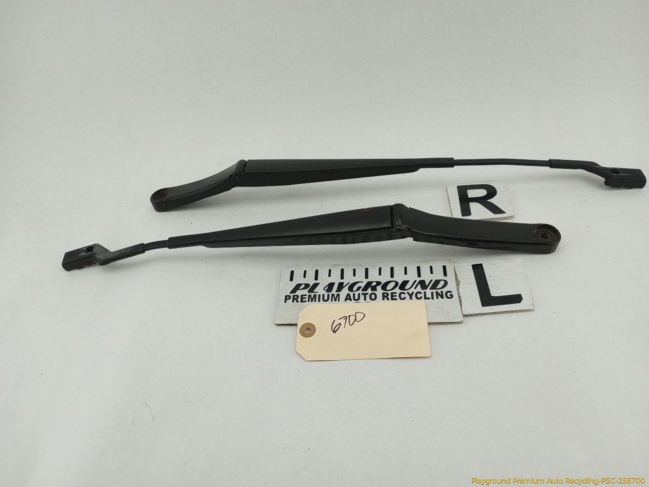 Volkswagen Beetle Pair Of Windshield Wiper Arms