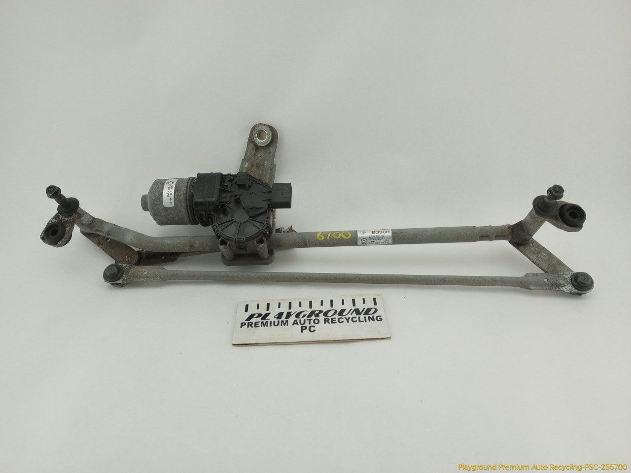 Volkswagen Beetle Windshield Wiper Transmission & Motor