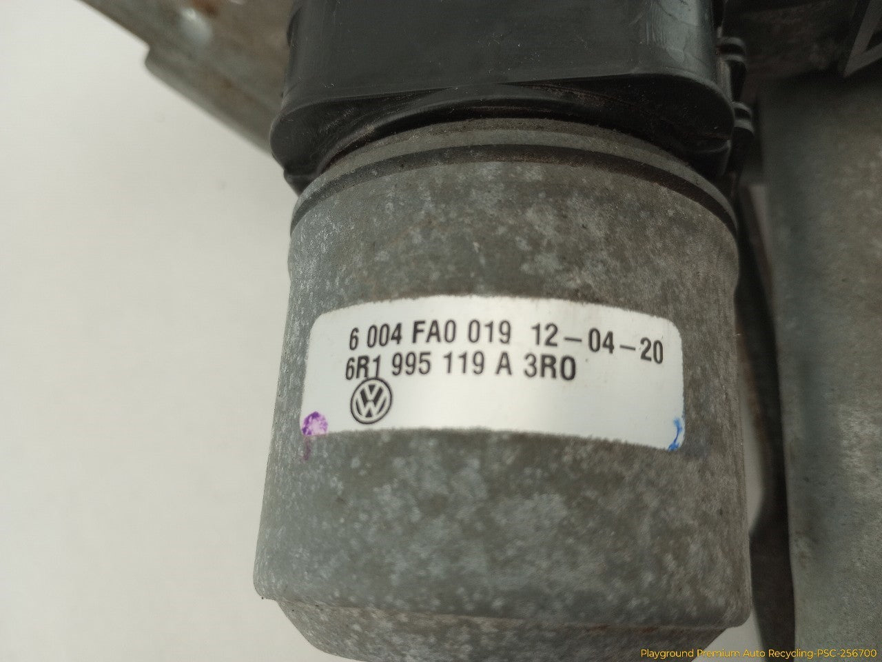 Volkswagen Beetle Windshield Wiper Transmission & Motor