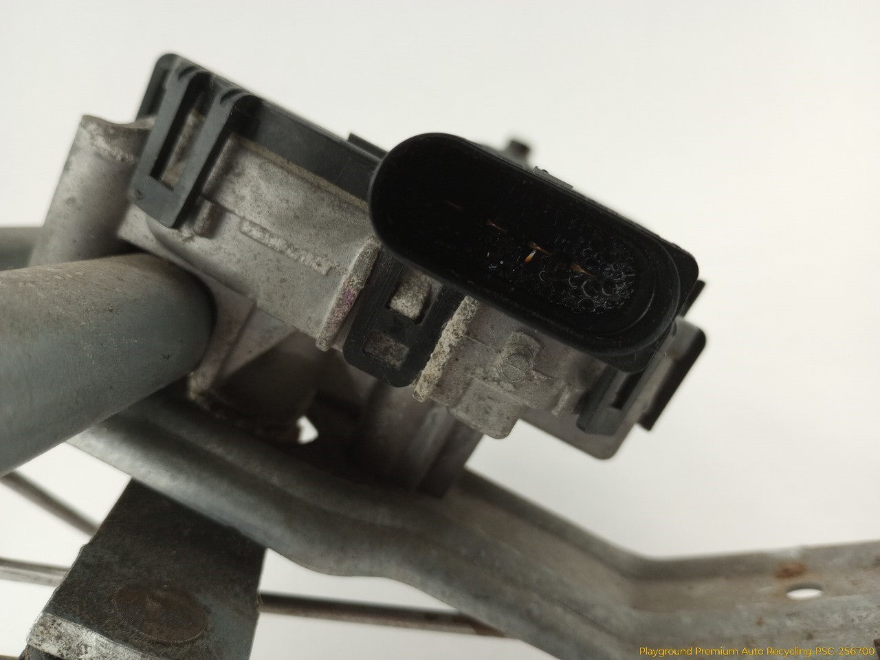 Volkswagen Beetle Windshield Wiper Transmission & Motor