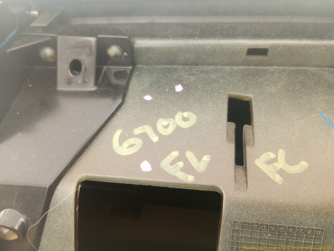 Volkswagen Beetle Instrument Cluster & Radio Bezel Trim
