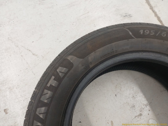 Volvo 850 Pair Of Advanata ER-800 Tires