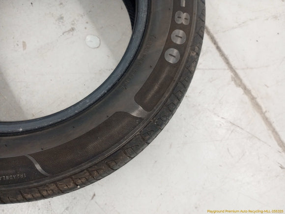 Volvo 850 Pair Of Advanata ER-800 Tires