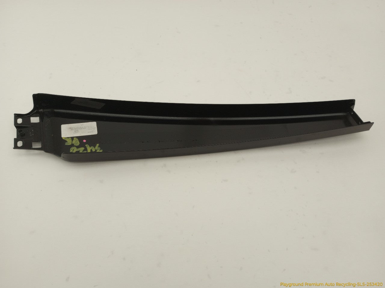 Audi A6 Pair Of Exterior B Pillar