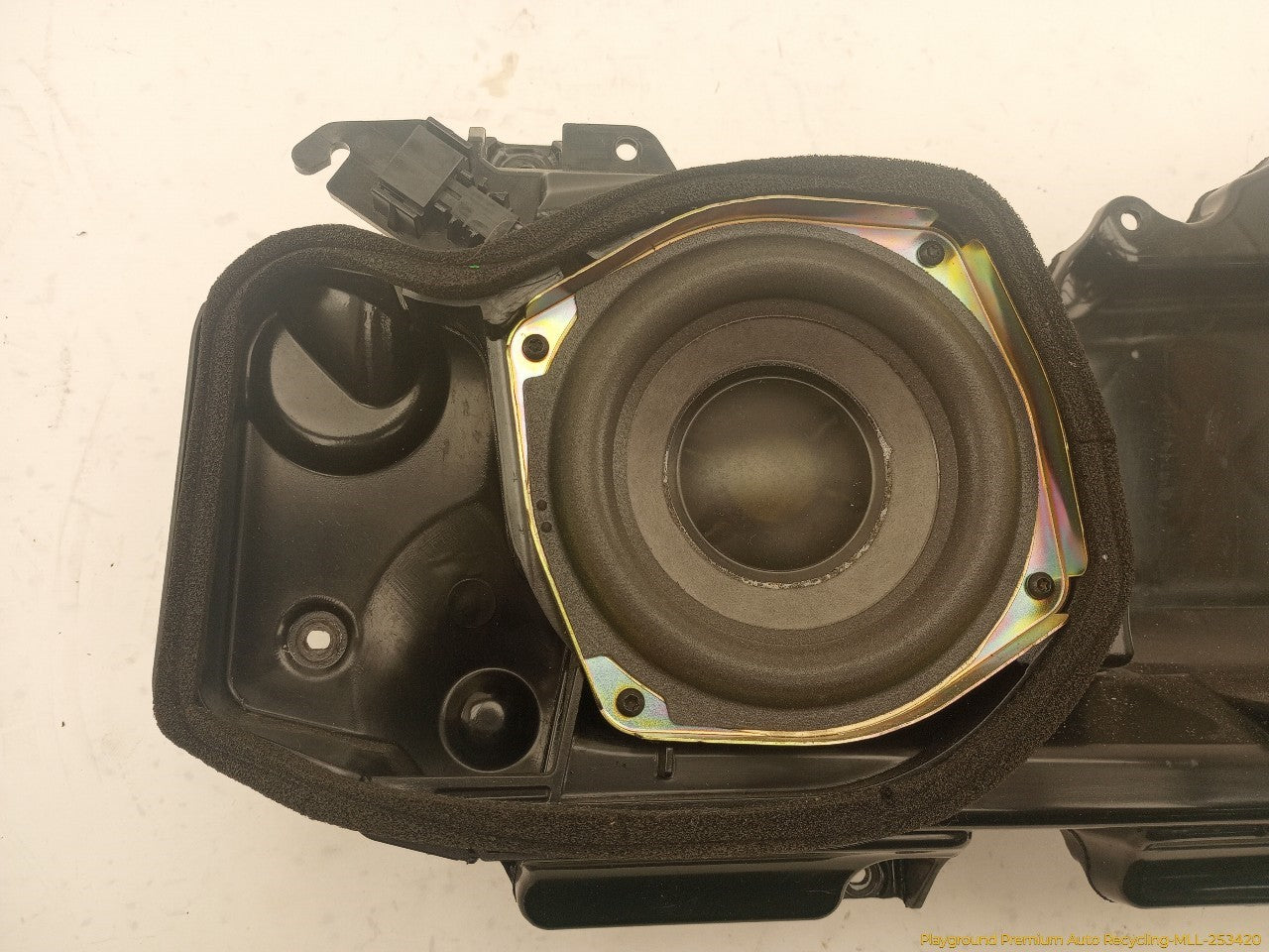 Audi A6 Set Of 13 Audio Speakers