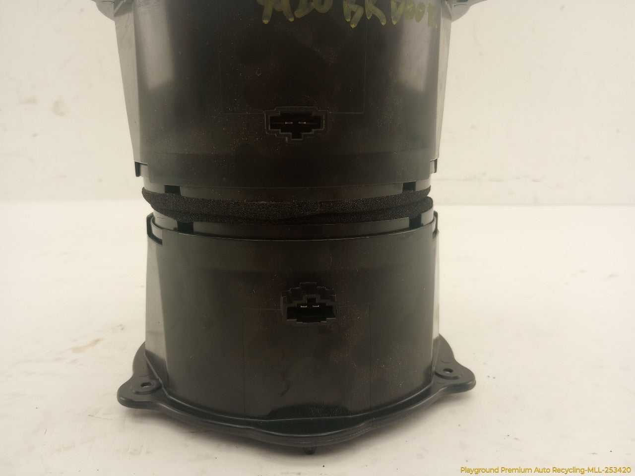 Audi A6 Set Of 13 Audio Speakers