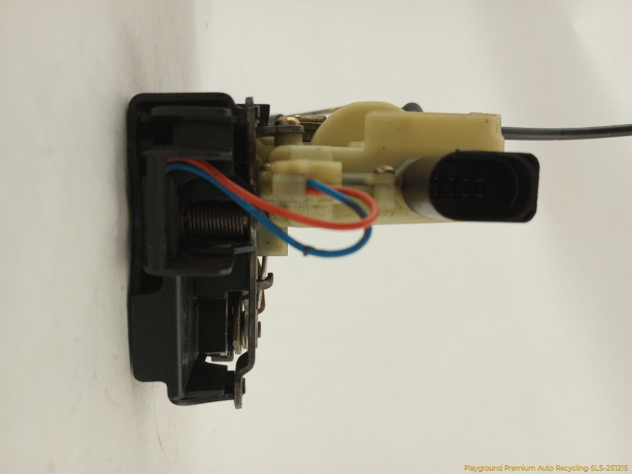 Volkswagen Beetle Driver Left Front Door Lock Actuator