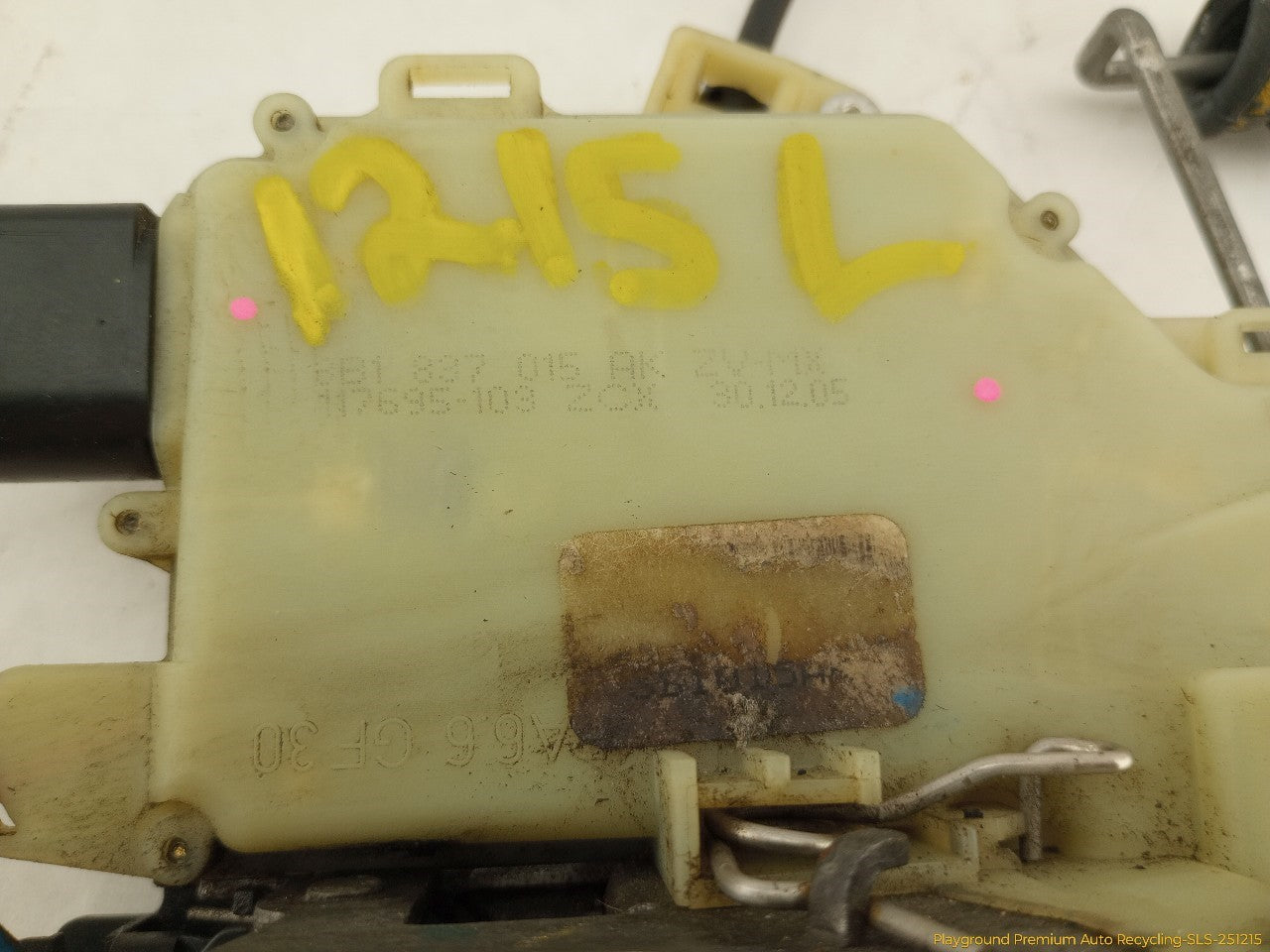 Volkswagen Beetle Driver Left Front Door Lock Actuator