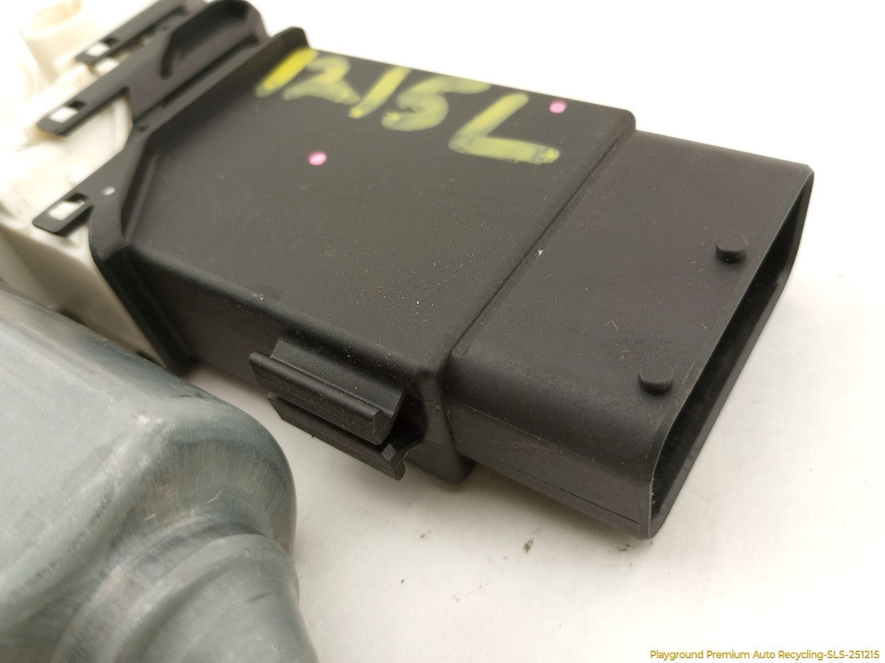 Volkswagen Beetle Driver Left Front Power Window Motor